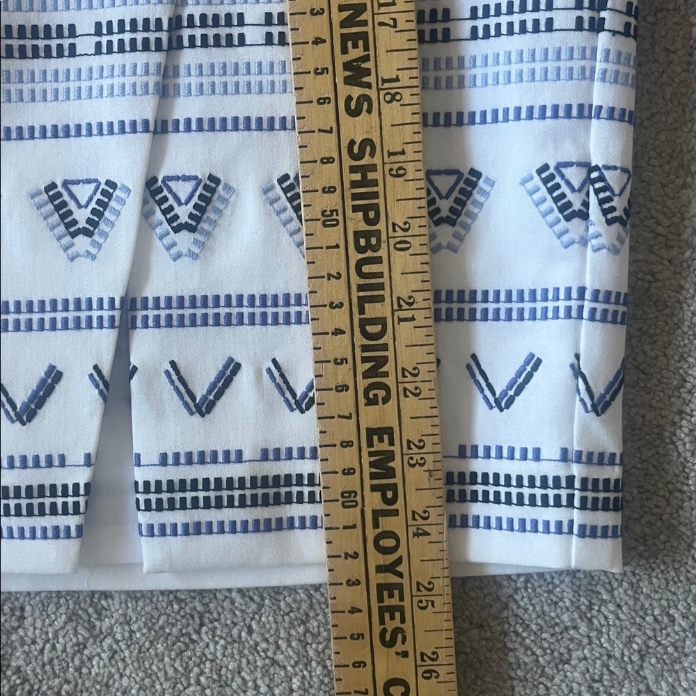 WHBM Embroidered Pencil Skirt Size 6 - Picture 9 of 9